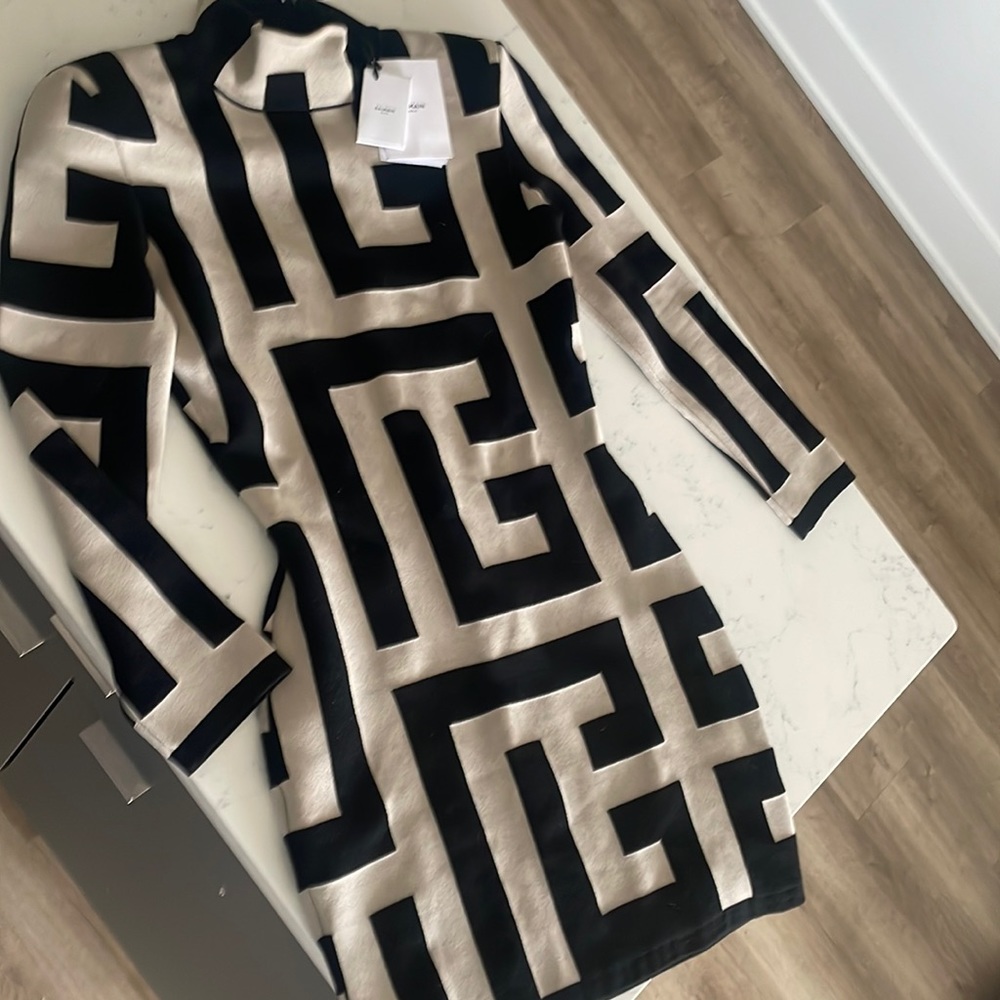 Balmain women’s knit dress absolutely stunning runway piece